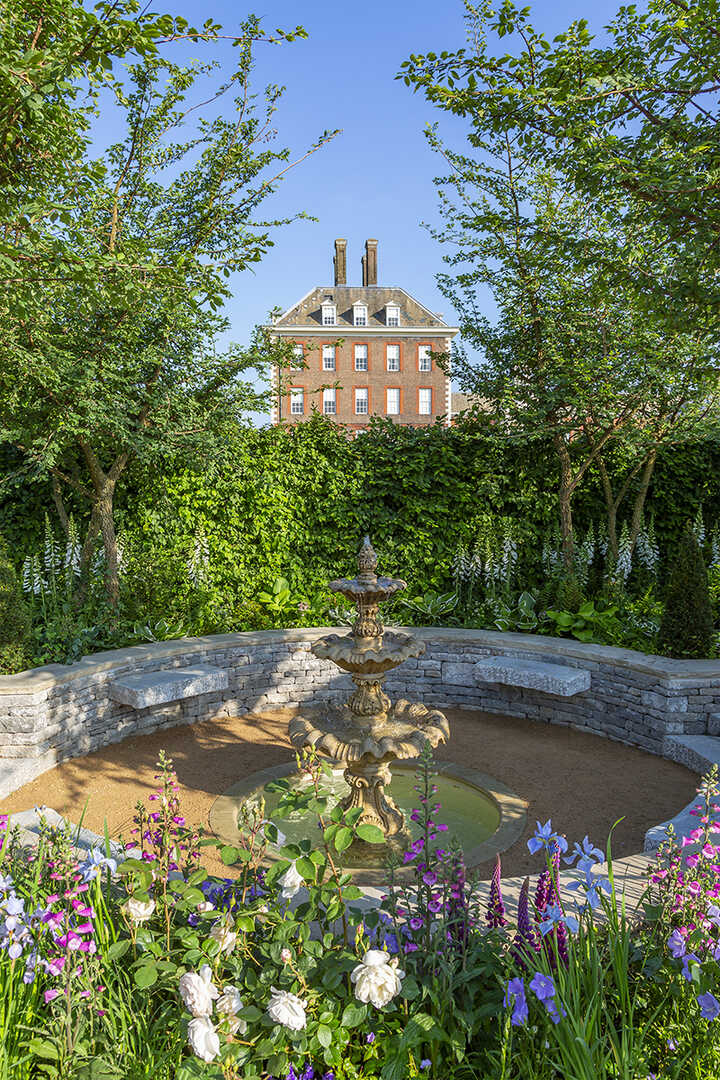 Green Meadow Furniture at RHS Chelsea Flower Show 